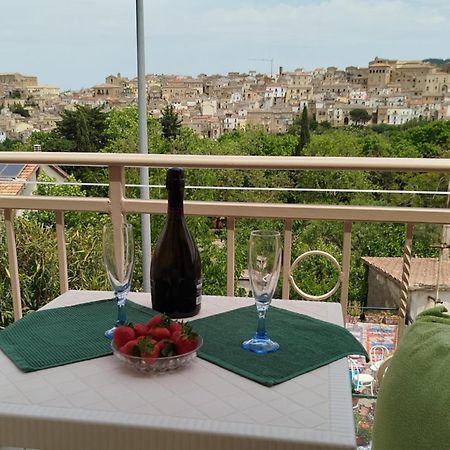 Comfort, Parcheggio E Balcone Su Tricarico In Basilicata, Io Sono Qui 외부 사진